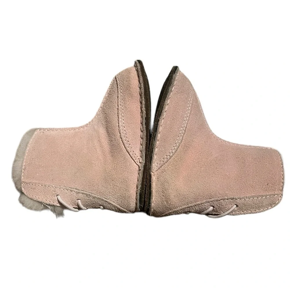 Ugg pink leather infant shearling lined pull on boots 5206